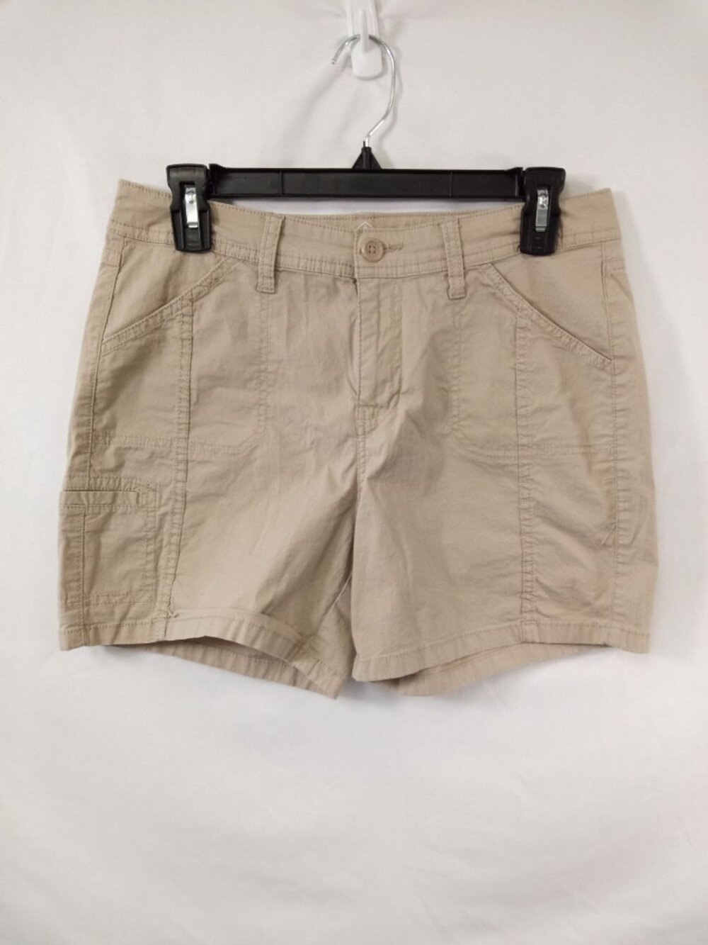 St. John's Bay Women's Tan Cargo Shorts Size 6